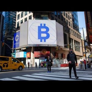Coinbase Shares Fall After Q1 Revenue Miss
