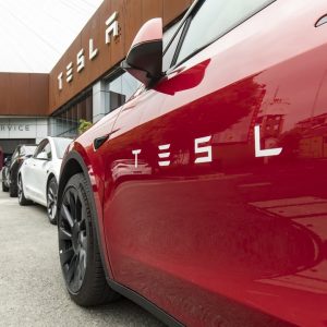 Tesla Misses Estimates