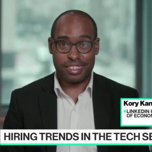 LinkedIn Economist Sees Shortage of Technical AI Workers